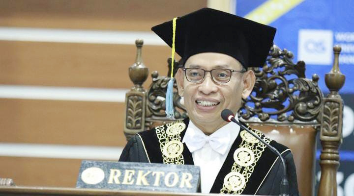 Unair Kukuhkan 16 Guru Besar, Salah Satunya Mantan Wartawan Jawa Pos Prof Dr Imron Mawardi