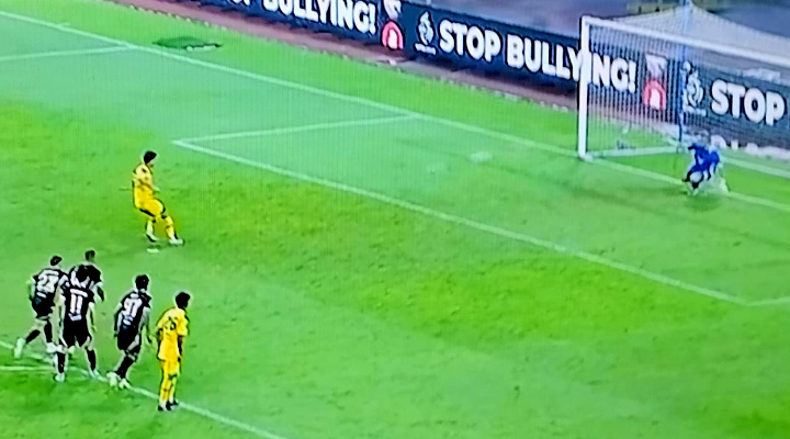 Gol Penalti Bruno ke Gawang  Dewa United,Bikin Persebaya Raih 1 Poin  Berharga.