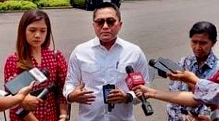 Alhamdulillah! Istana  Akhirnya Minta Maaf,ID Card Wartawan CNN Indonesia di Kembalikan.